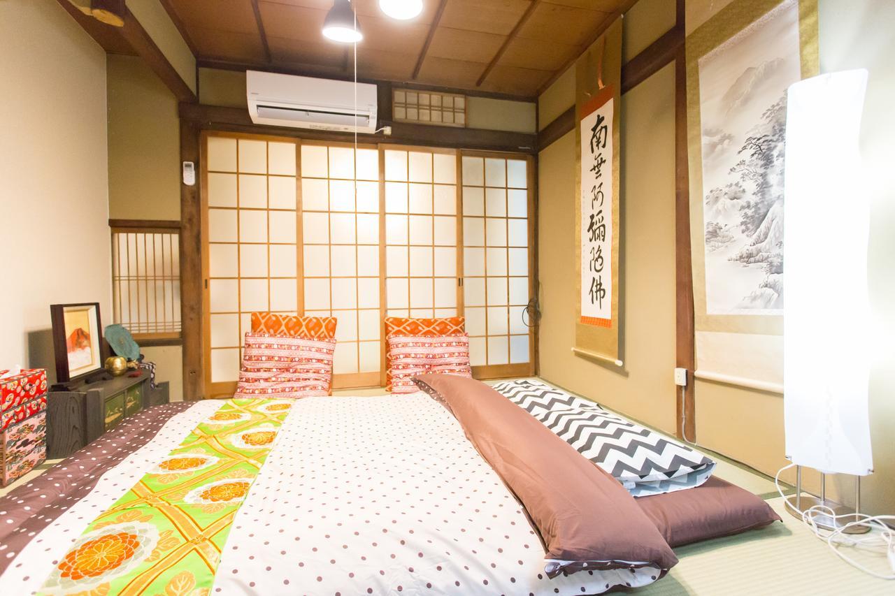 City Center 200 Years Old Traditional House Next To 2 Train Lines Kyōto Exterior foto
